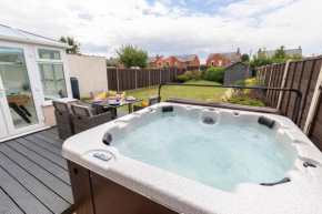 Modern Three Bedroom Home in Gloucester with Hot Tub